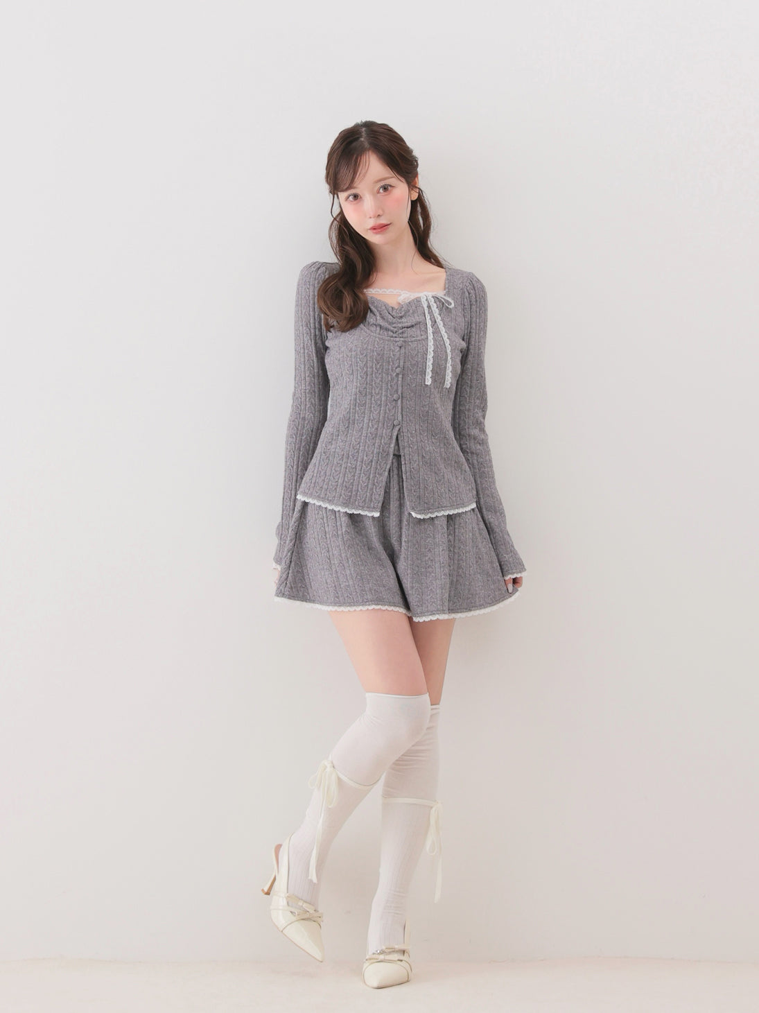 model：162cm　(size：F　color：Gray)