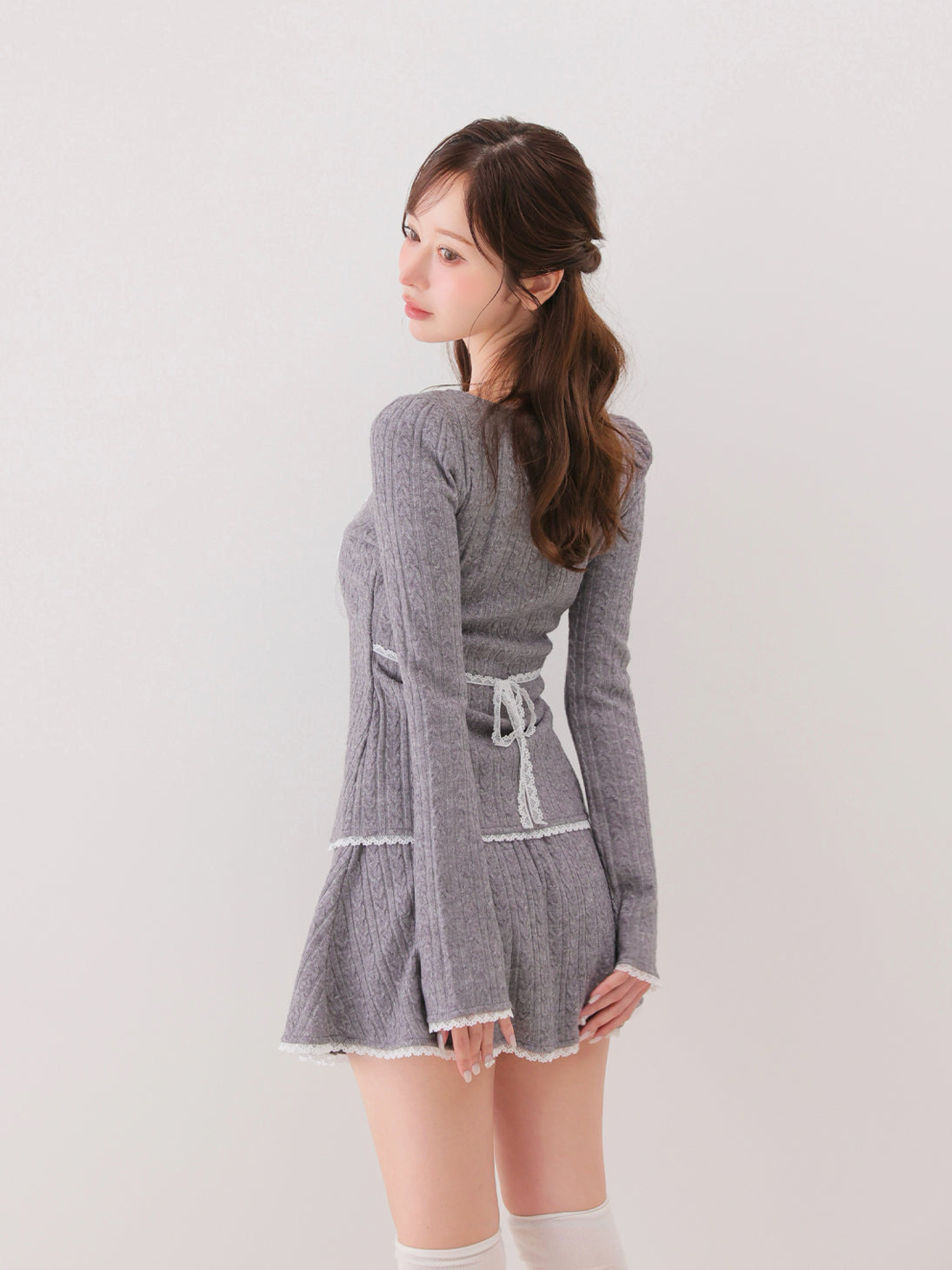 model：162cm　(size：F　color：Gray)