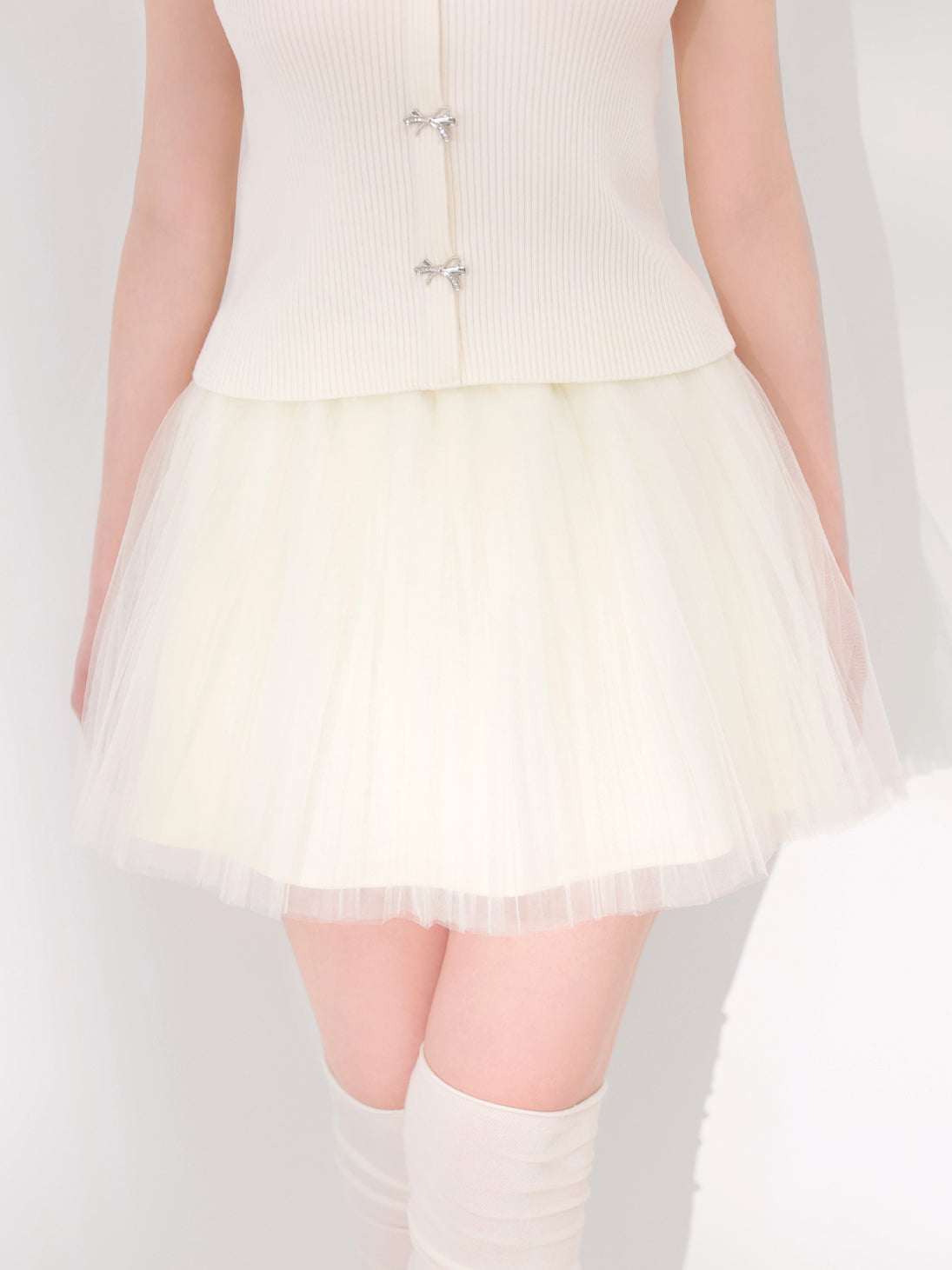 model：162cm　(size：F　color：Ivory)