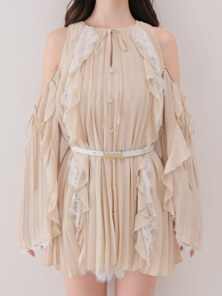 model：162cm　(size：F　color：Beige)
