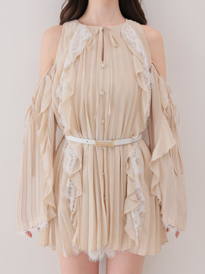 model：162cm　(size：F　color：Beige)