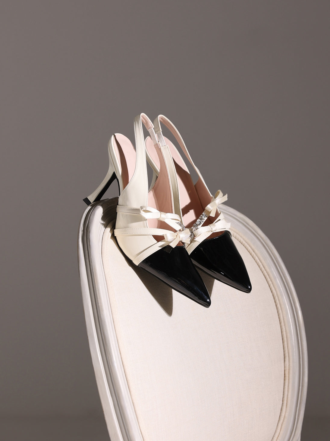 (color：Ivory×Black)