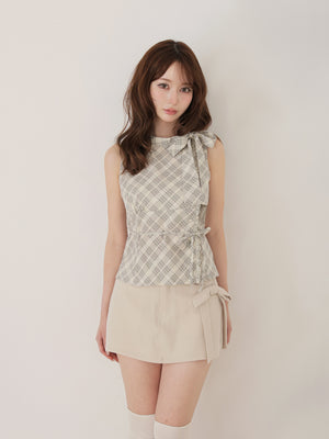 model：162cm　(size：F　color：Ivory)