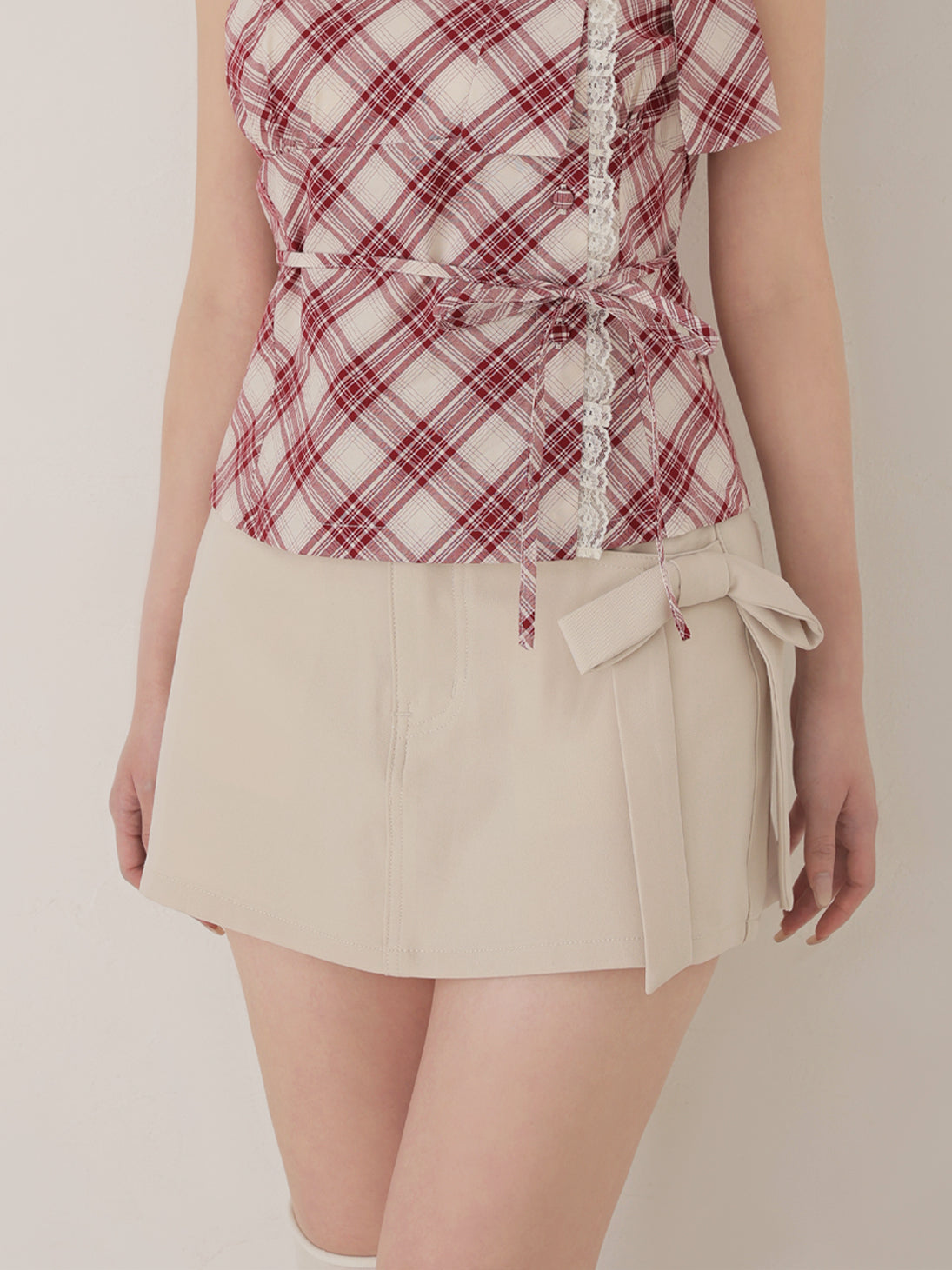 model：162cm　(size：F　color：Beige)