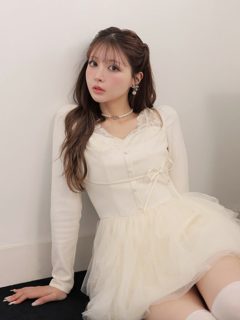 model：160cm　(size：F　color：Ivory)
