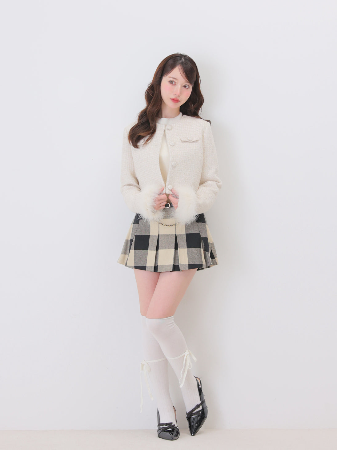 model：162cm　(size：F　color：Ivory)