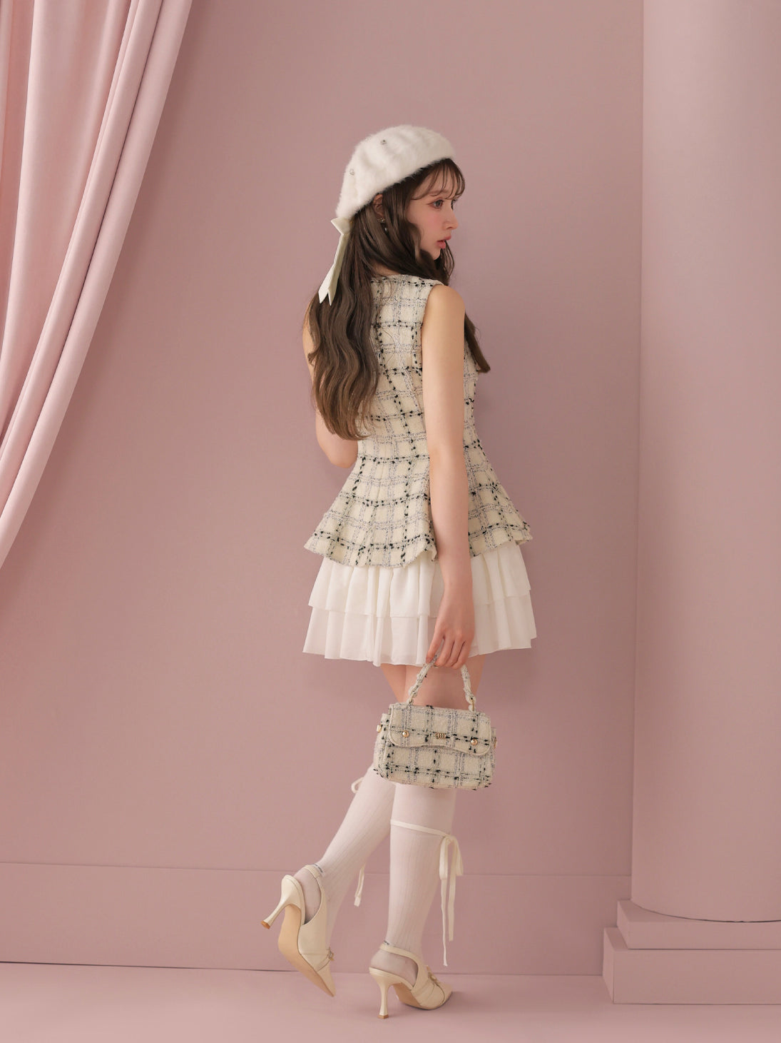 model：160cm　(size：F　color：White check)