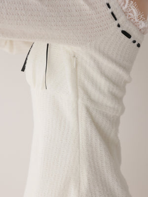 【Pre Order】Off shoulder ribbon feather knit mini onepiece(eme11123)
