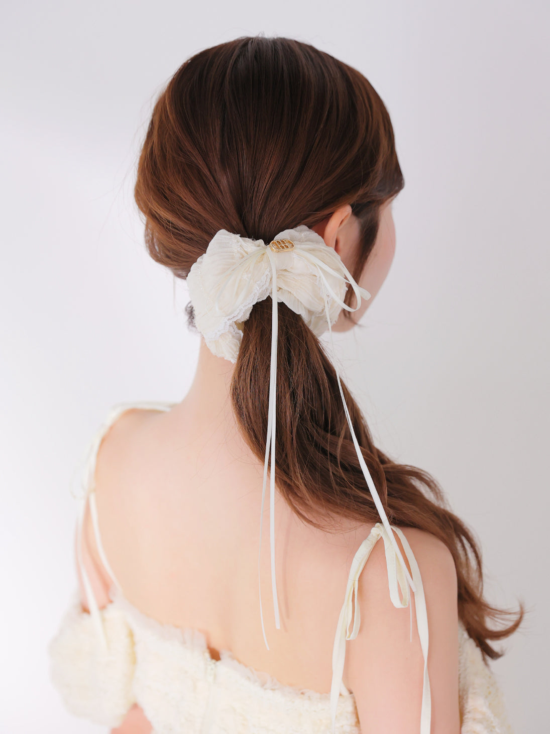 color：Ivory