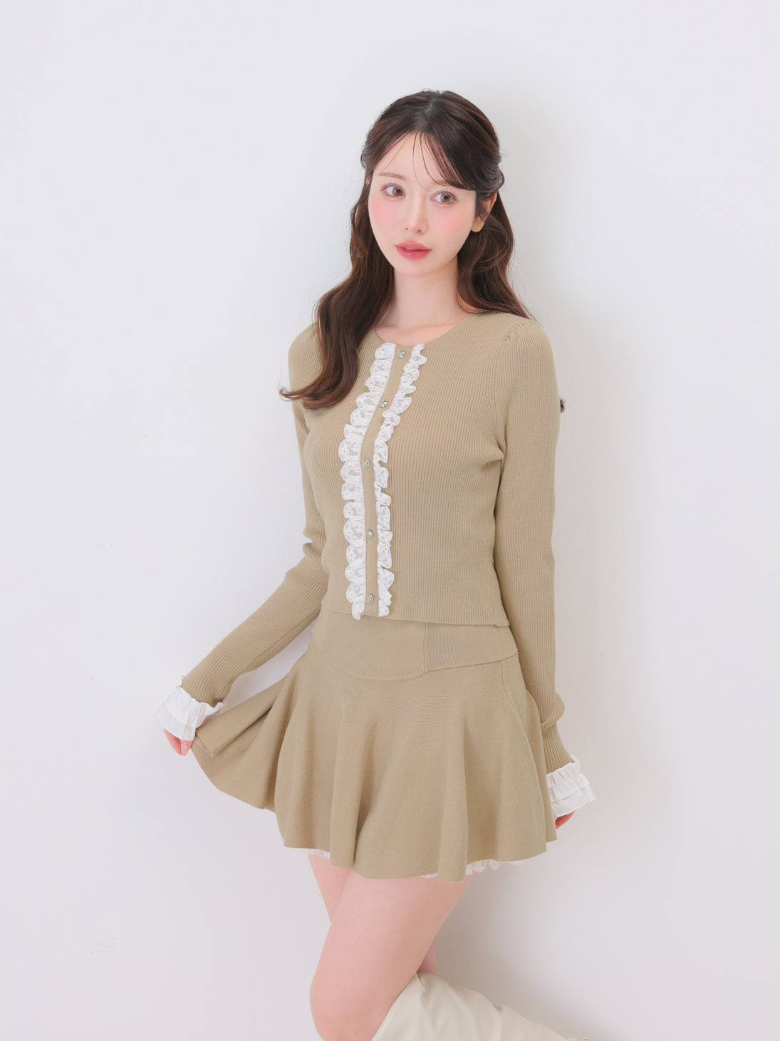 model：162cm　(size：F　color：Mocha)