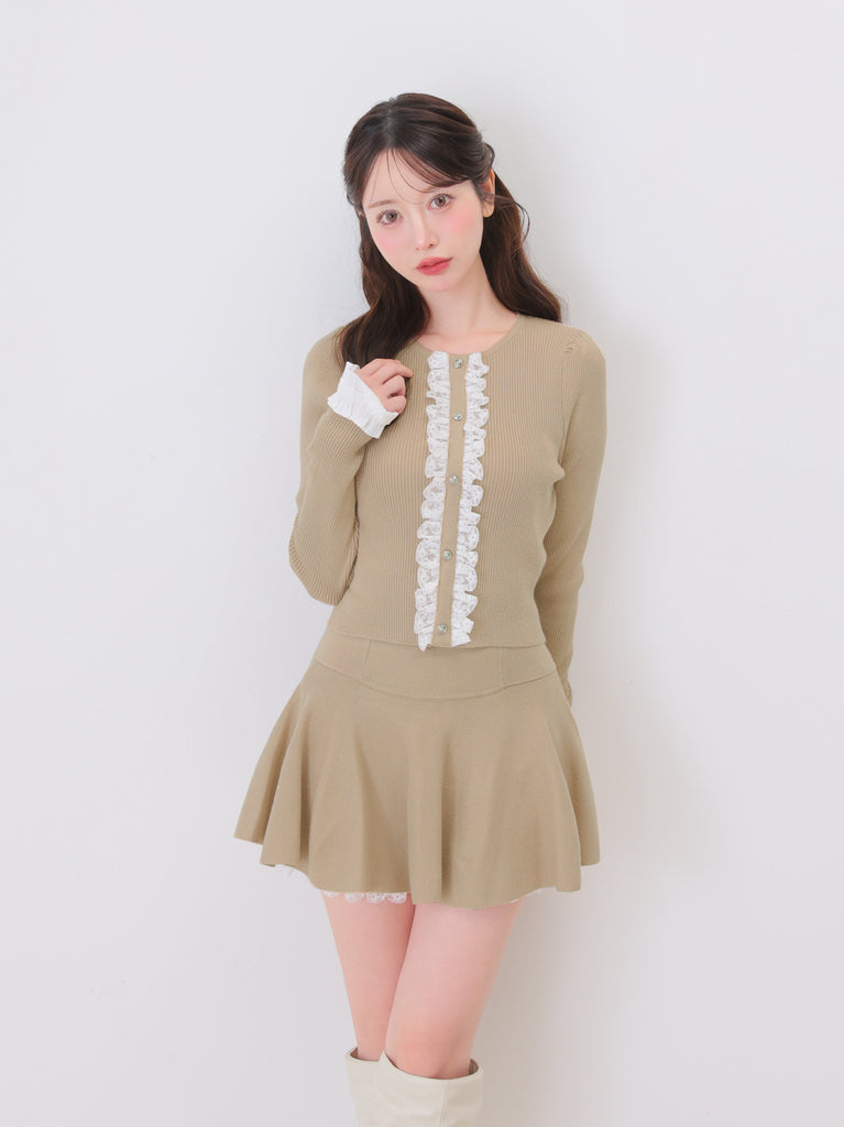 model：162cm　(size：F　color：Mocha)