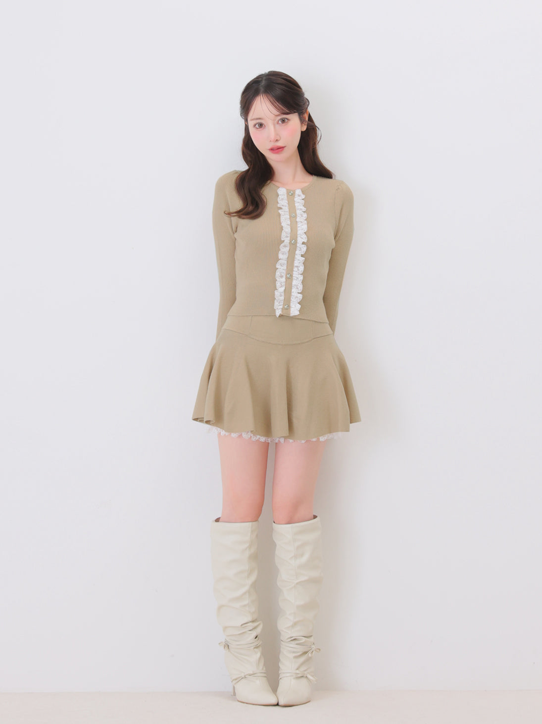 model：162cm　(size：F　color：Mocha)