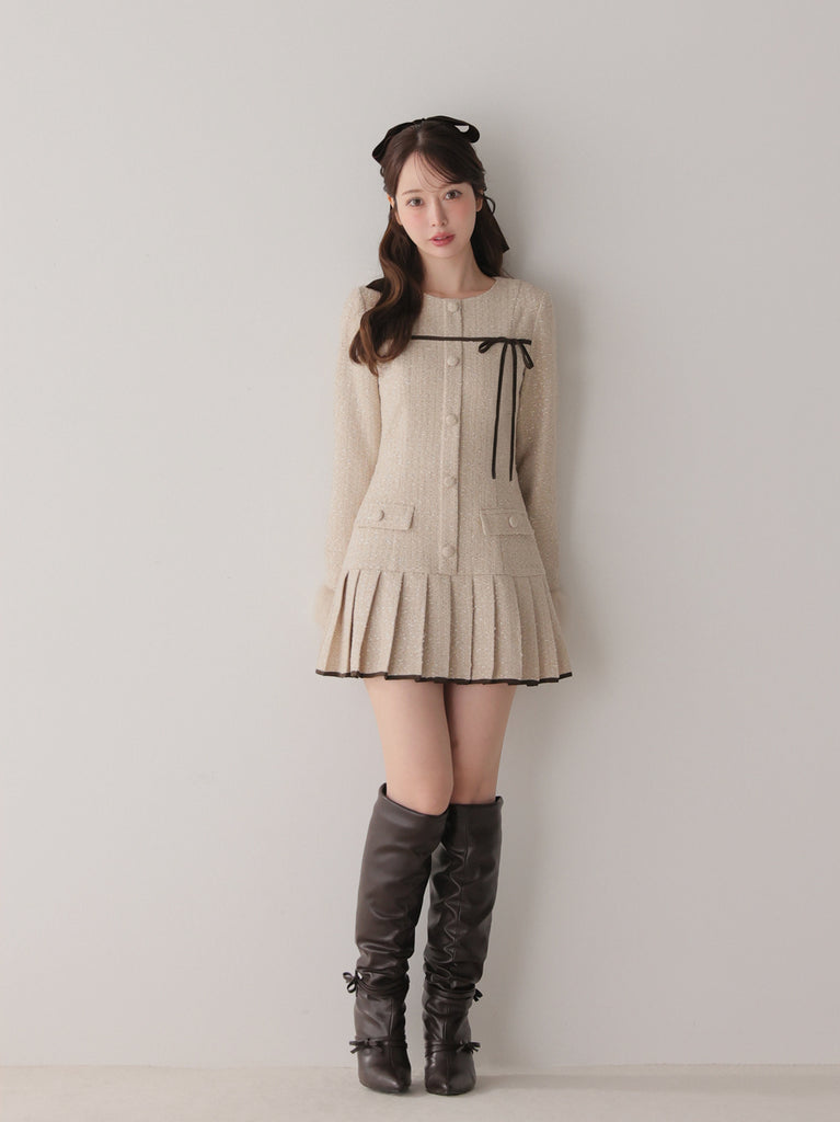 model：162cm　(size：F　color：Beige)