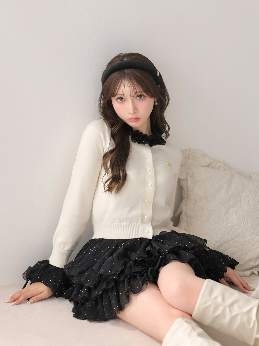 model：160cm　(size：F　color：Ivory×Black)