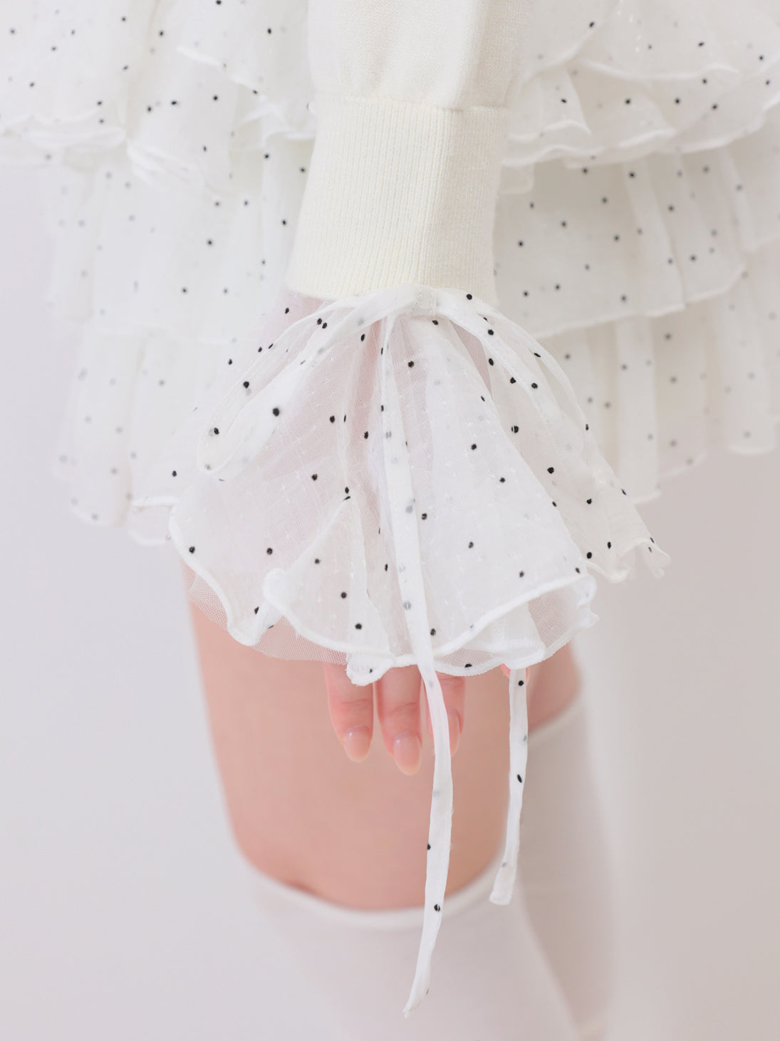 【Pre Order】Frill collar flocky dot cardigan(eme11146)