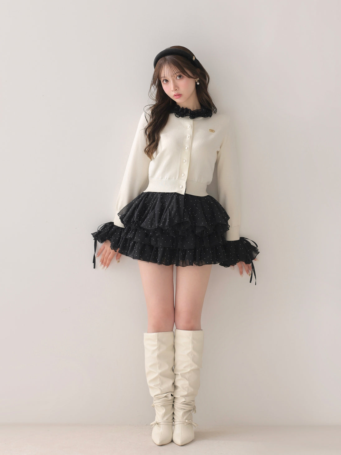 model：160cm　(size：F　color：Ivory×Black)