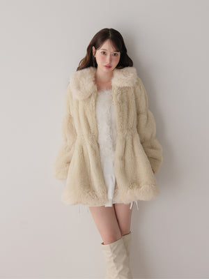 model：162cm　(size：F　color：Beige)