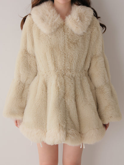 model：162cm　(size：F　color：Beige)