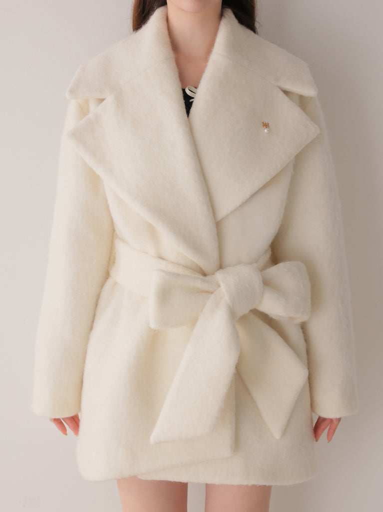 model：162cm　(size：F　color：Ivory)