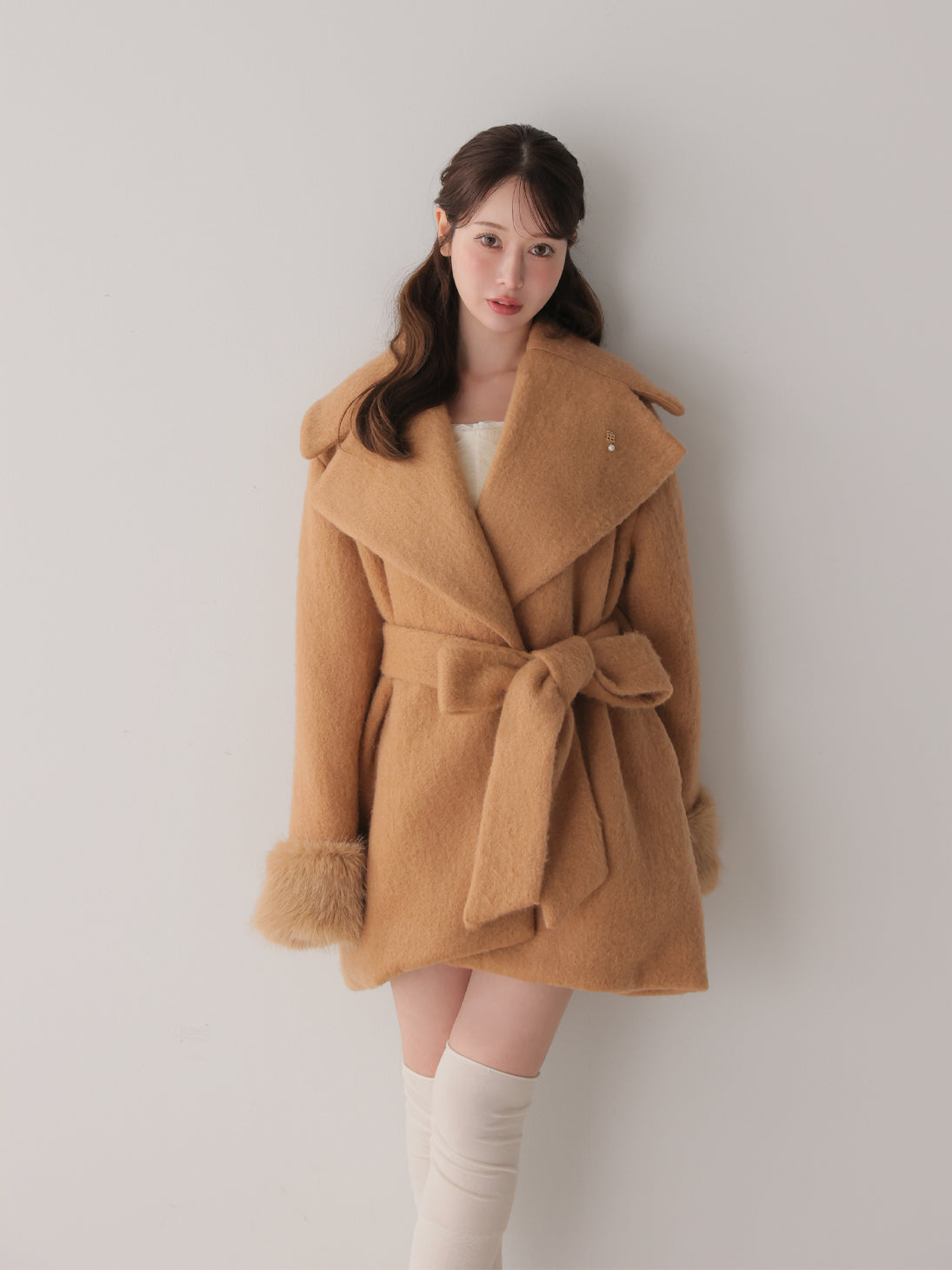 model：162cm　(size：F　color：Camel)