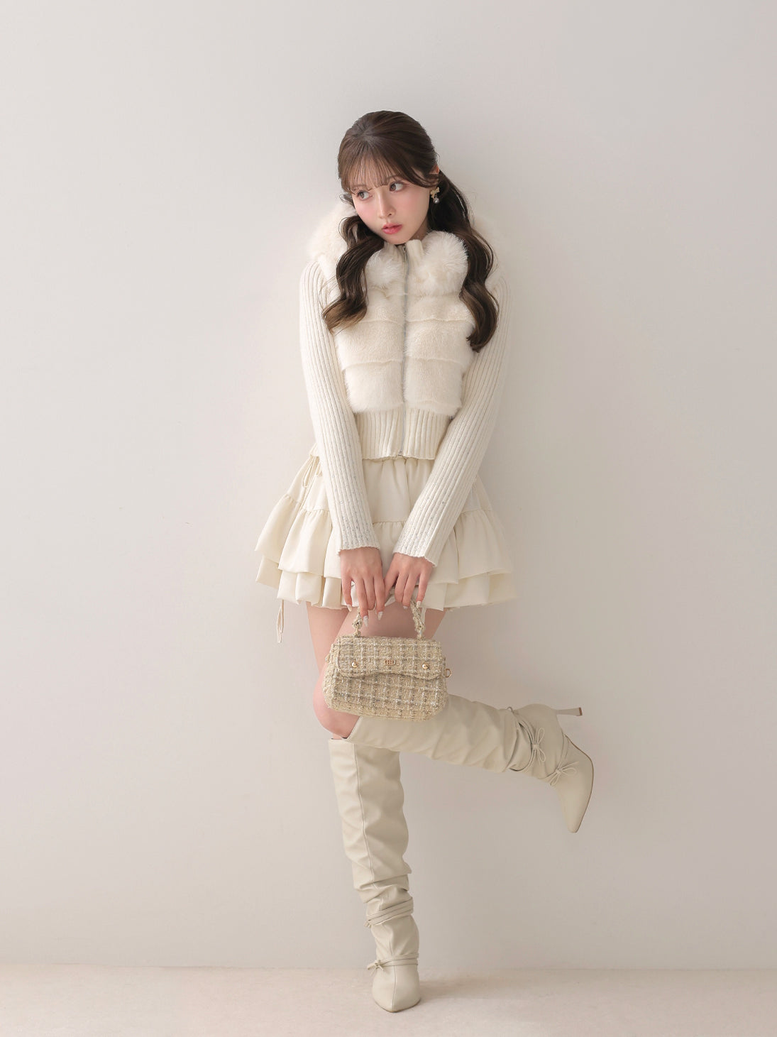 model：160cm　(size：F　color：Ivory)