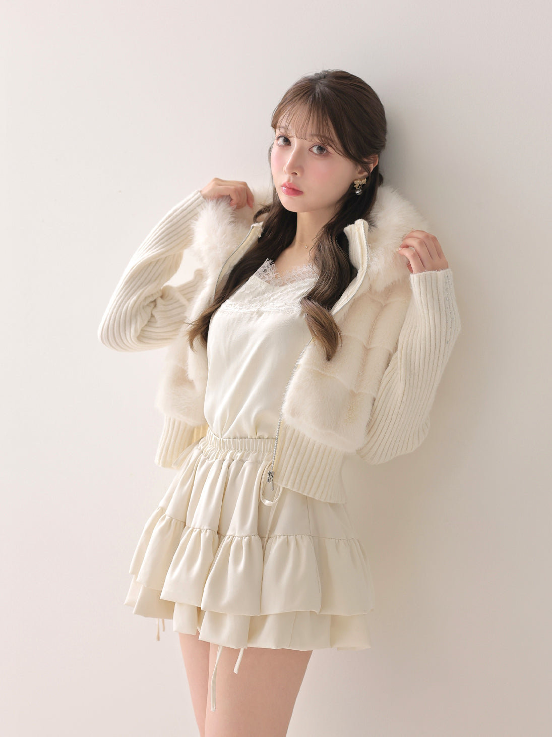 model：160cm　(size：F　color：Ivory)