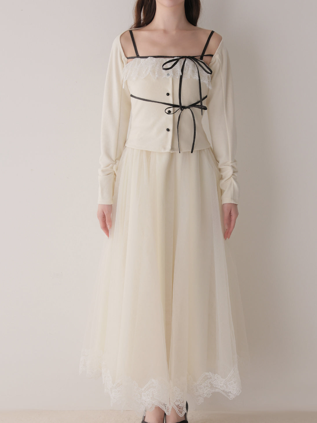 model：162cm　(size：F　color：Ivory)