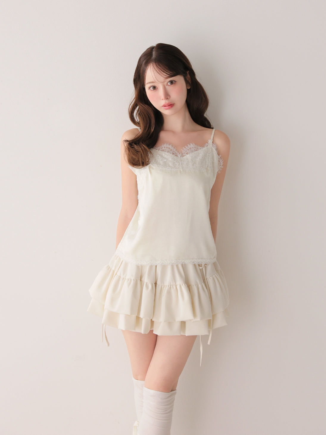 model：162cm　(size：F　color：Ivory)