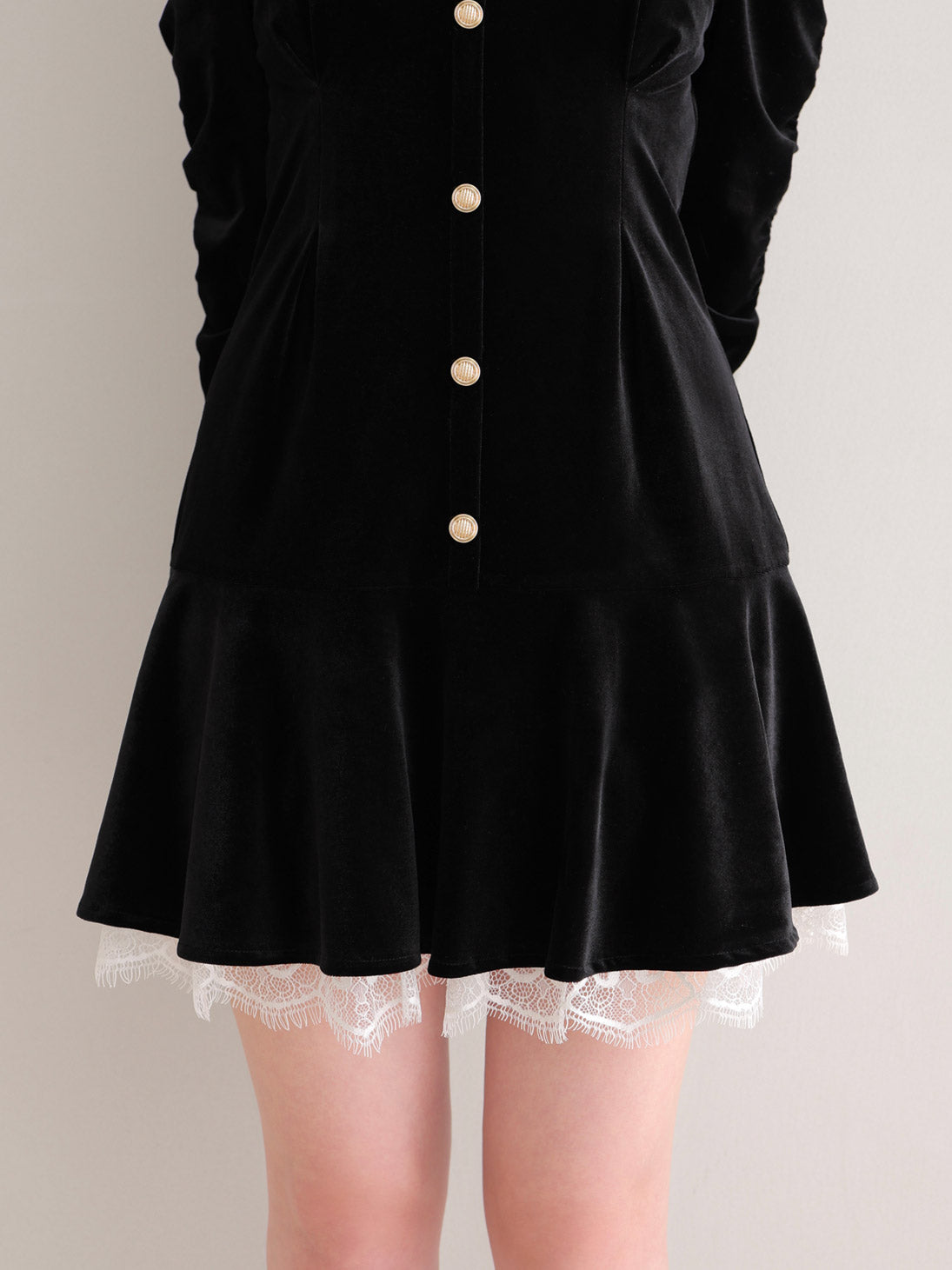 【Pre Order】Classical velvet mini onepiece(eme10610)
