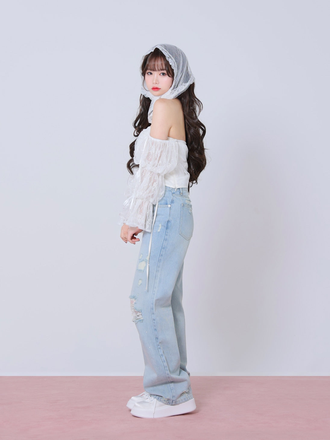 Ribbon beaded platform sneaker(eme10485)