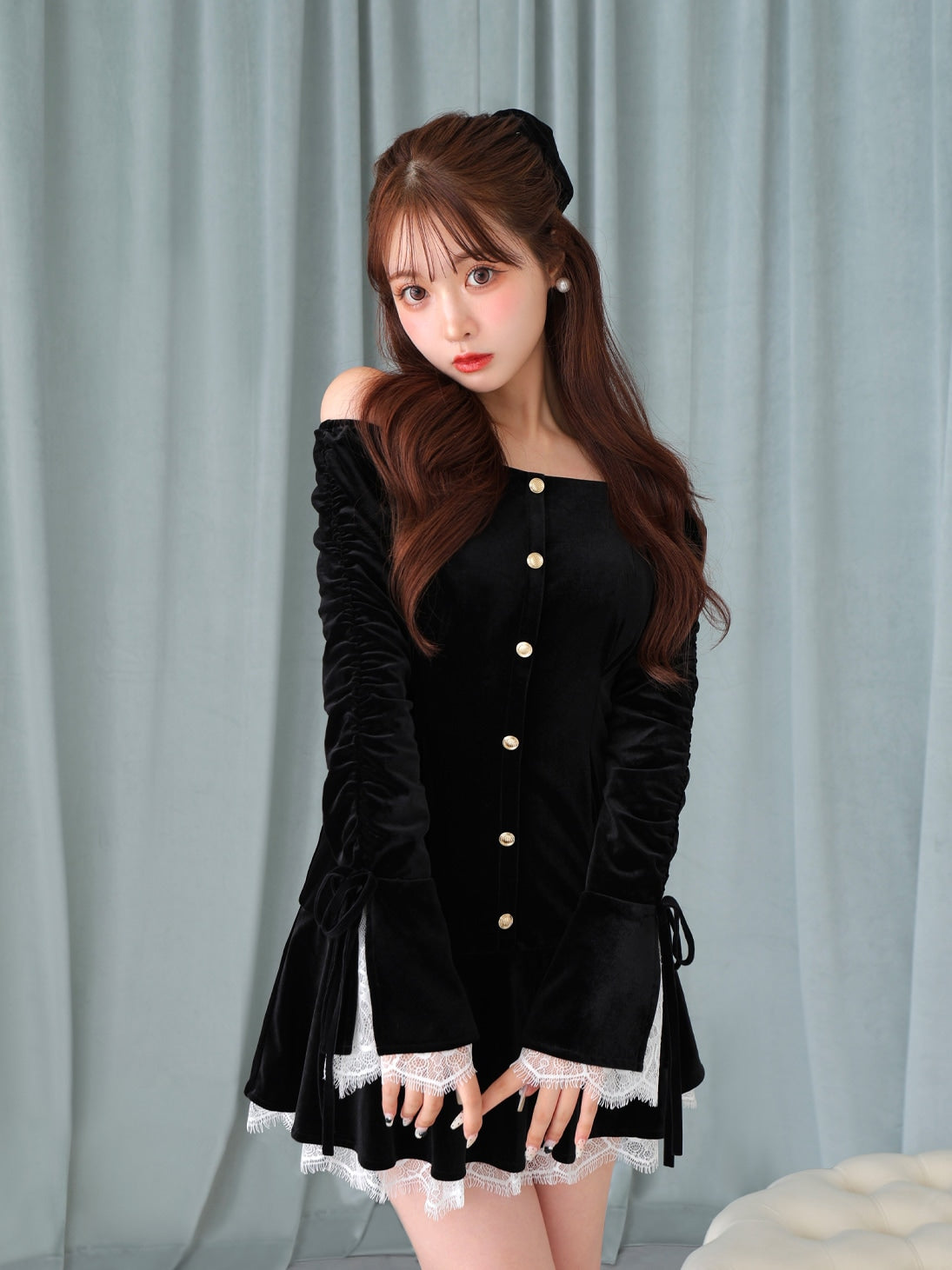 【Pre Order】Classical velvet mini onepiece(eme10610)