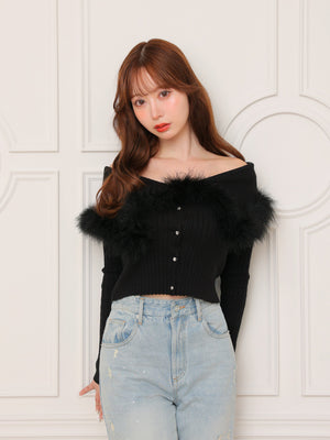 Off shoulder feather knit(eme10787)