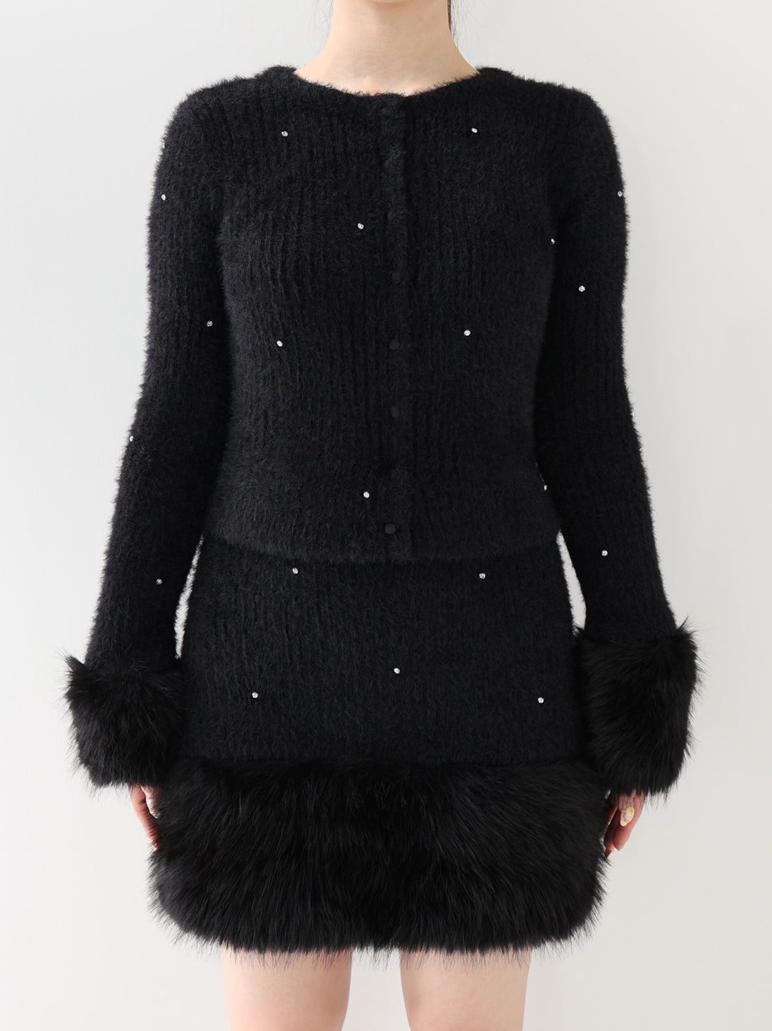 【Pre Order】Bijou fur knit onepiece(eme10603)