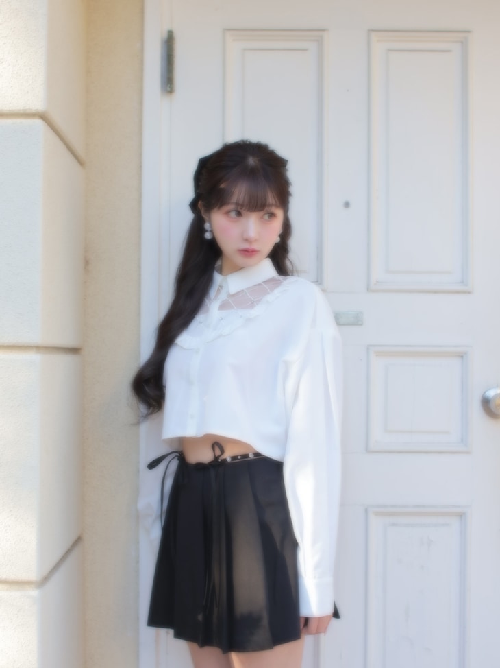 【SALE】Sheer bijou cropped shirt (eme10430)