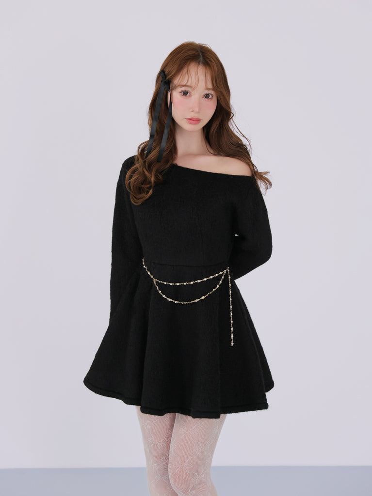 model：162cm　(size：F　color：Black)