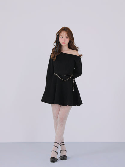 model：162cm　(size：F　color：Black)