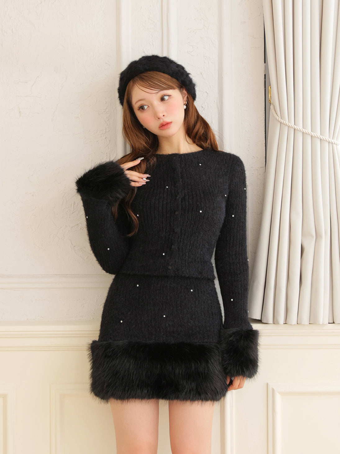 【Pre Order】Bijou fur knit onepiece(eme10603)