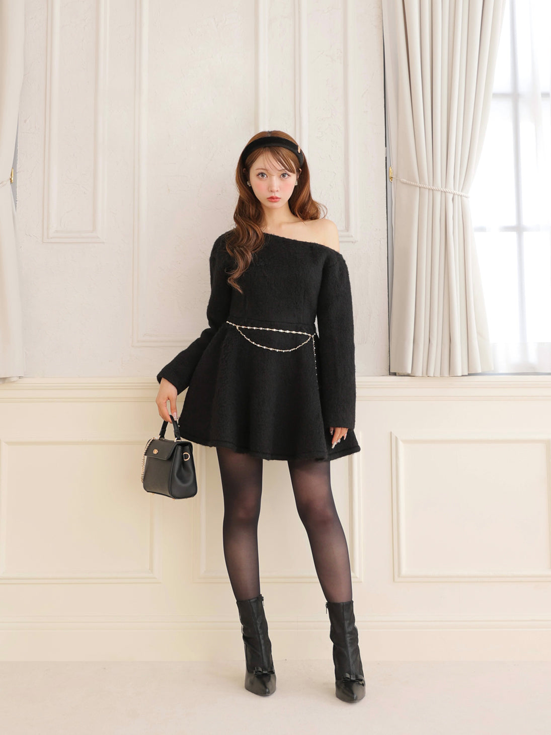 One shoulder bijou belt onepiece(eme10564) – M me eme