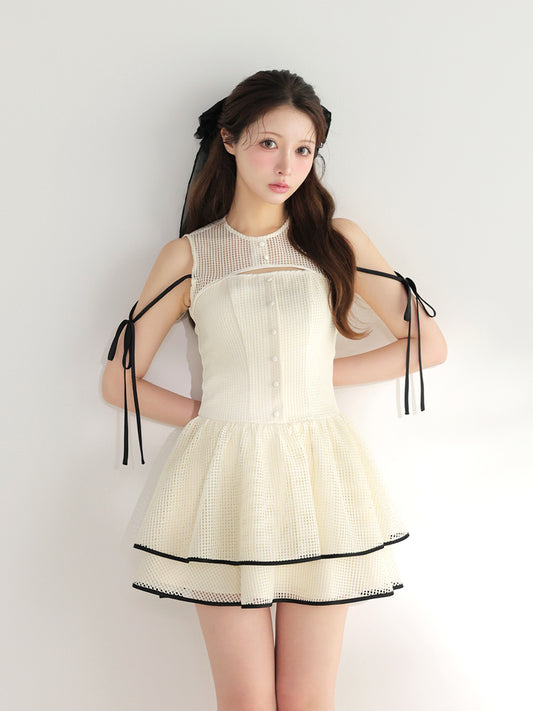 model：160cm　(size：F　color：Ivory×Black)