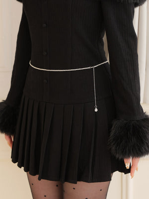 Off shoulder fur pleated onepiece(eme10731)