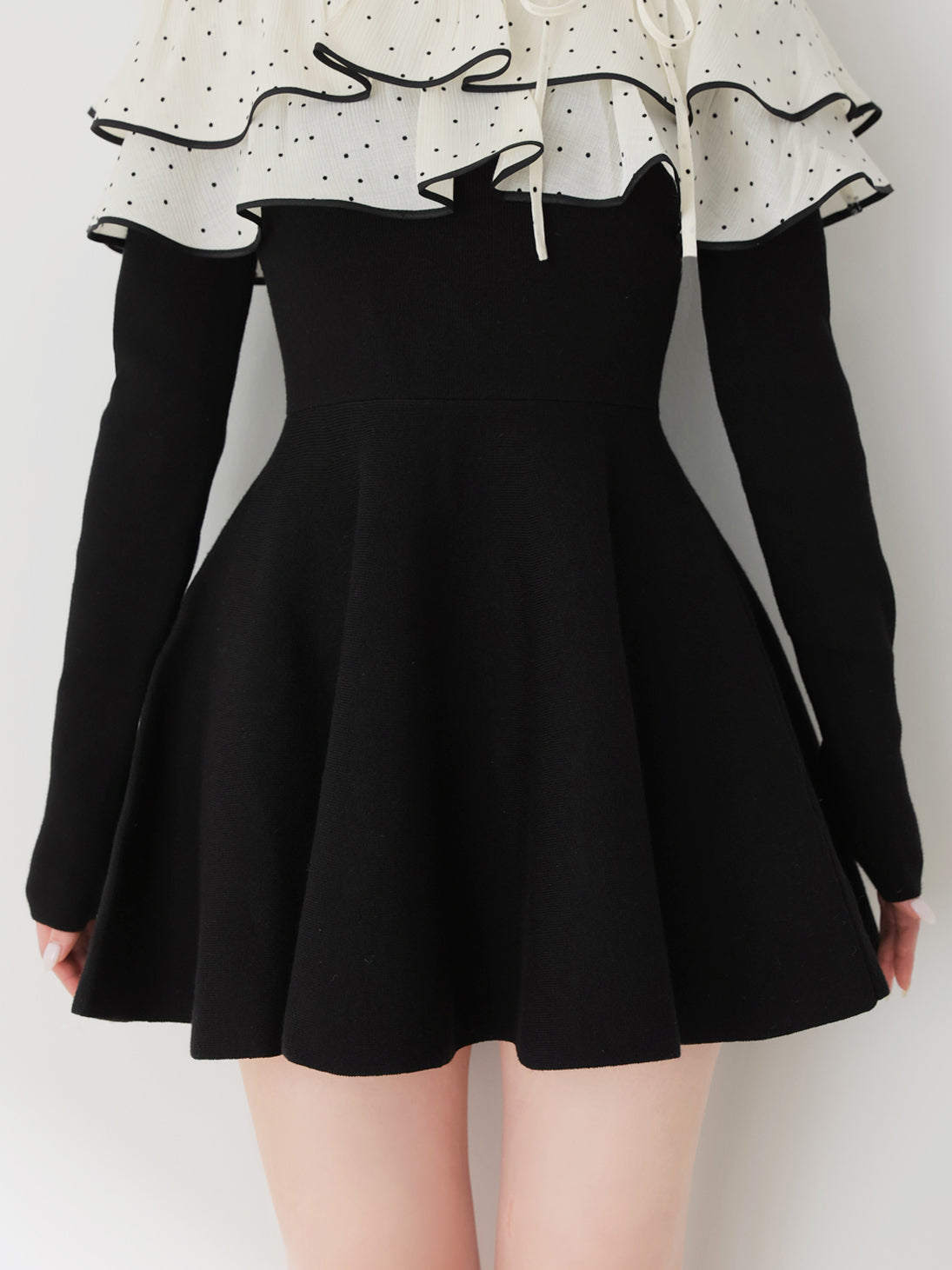 Petite Dot Frill onepiece(eme10839) – M me eme
