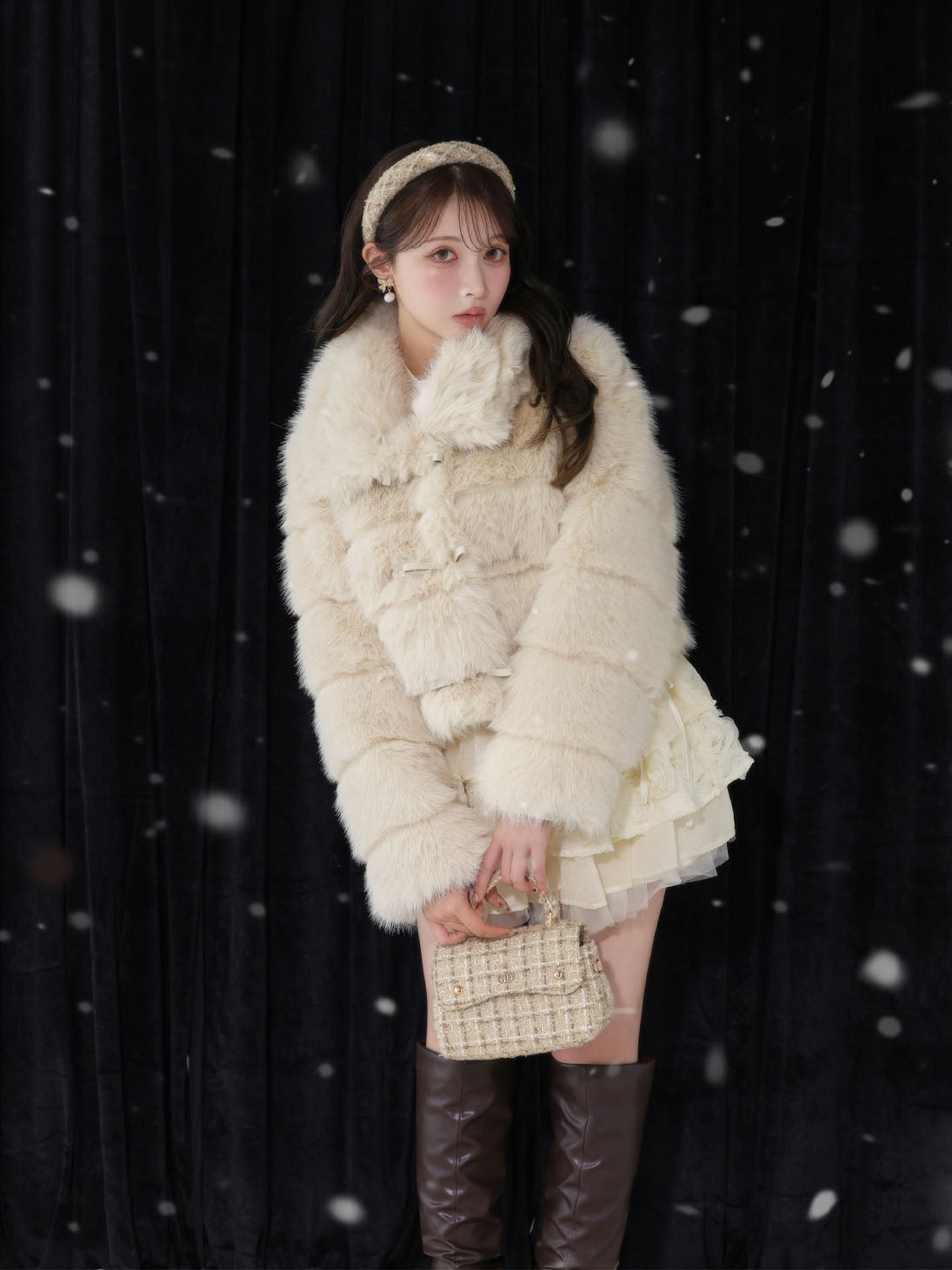 model：160cm　(size：F　color：Beige)