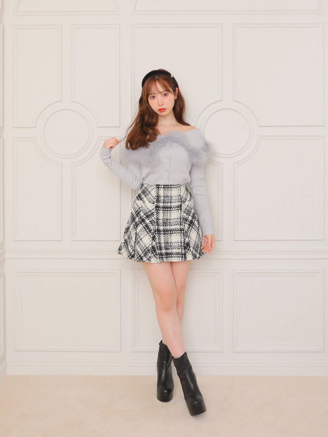 Emblem charm platform short boots(eme10728)