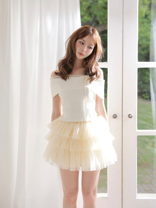 model：162cm　(size：F　color：Ivory)