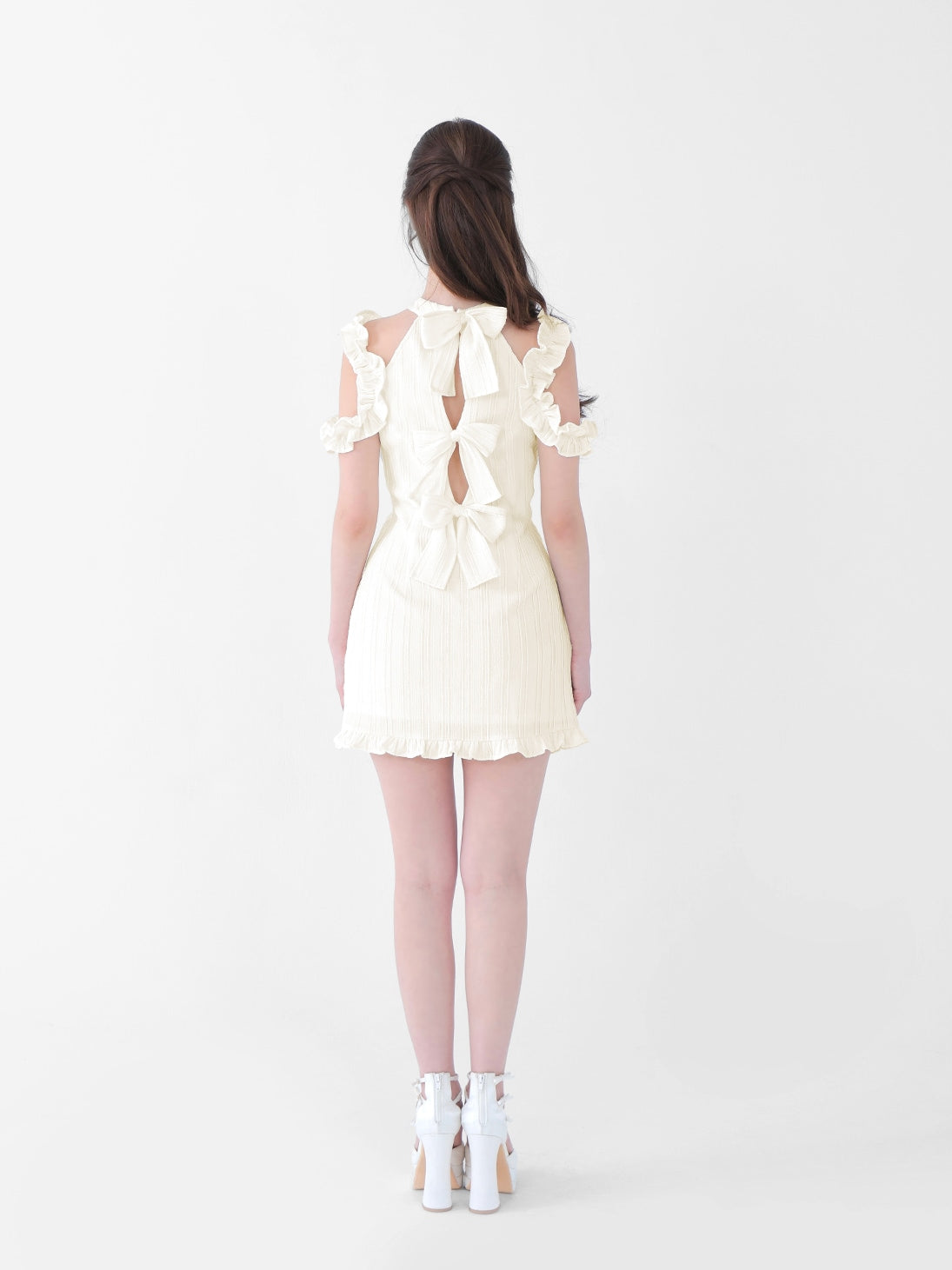 Back ribbon shirring mini onepiece(eme10705) – M me eme