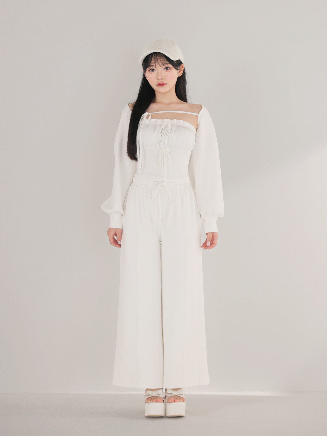 model：150cm　(size：XS　color：White)